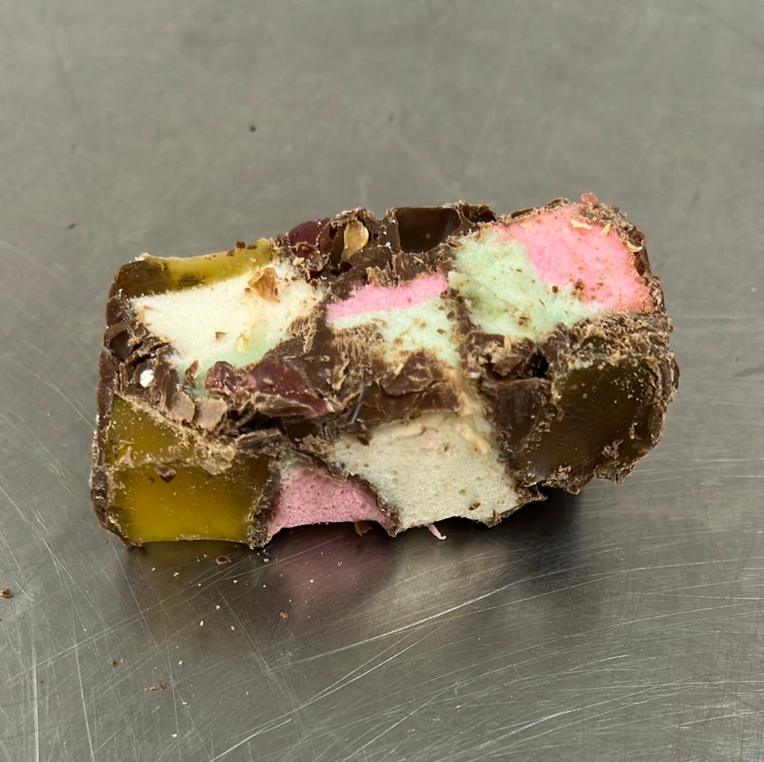 ROCKY ROAD MILK CHOC