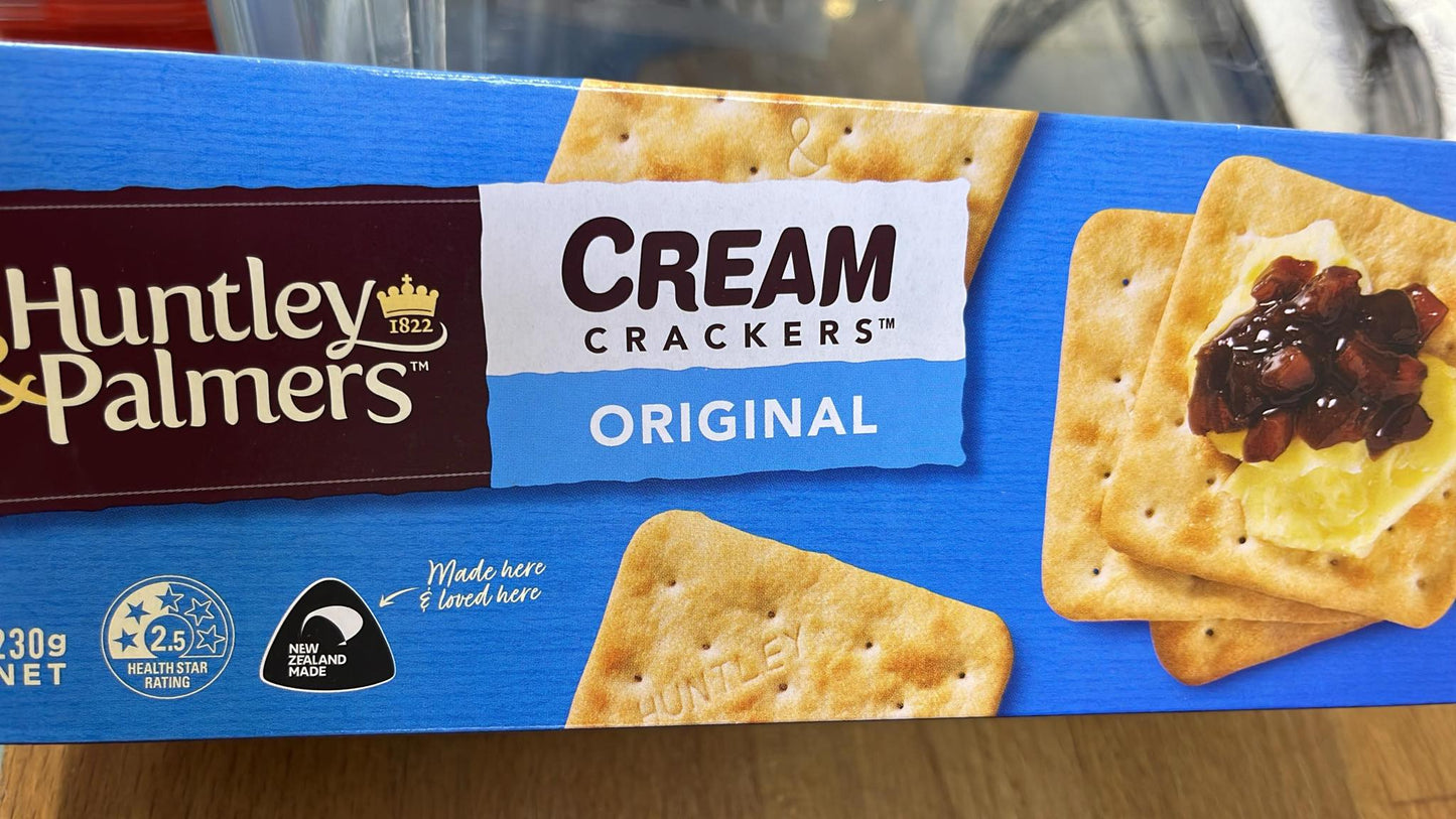CREAM CRACKERS