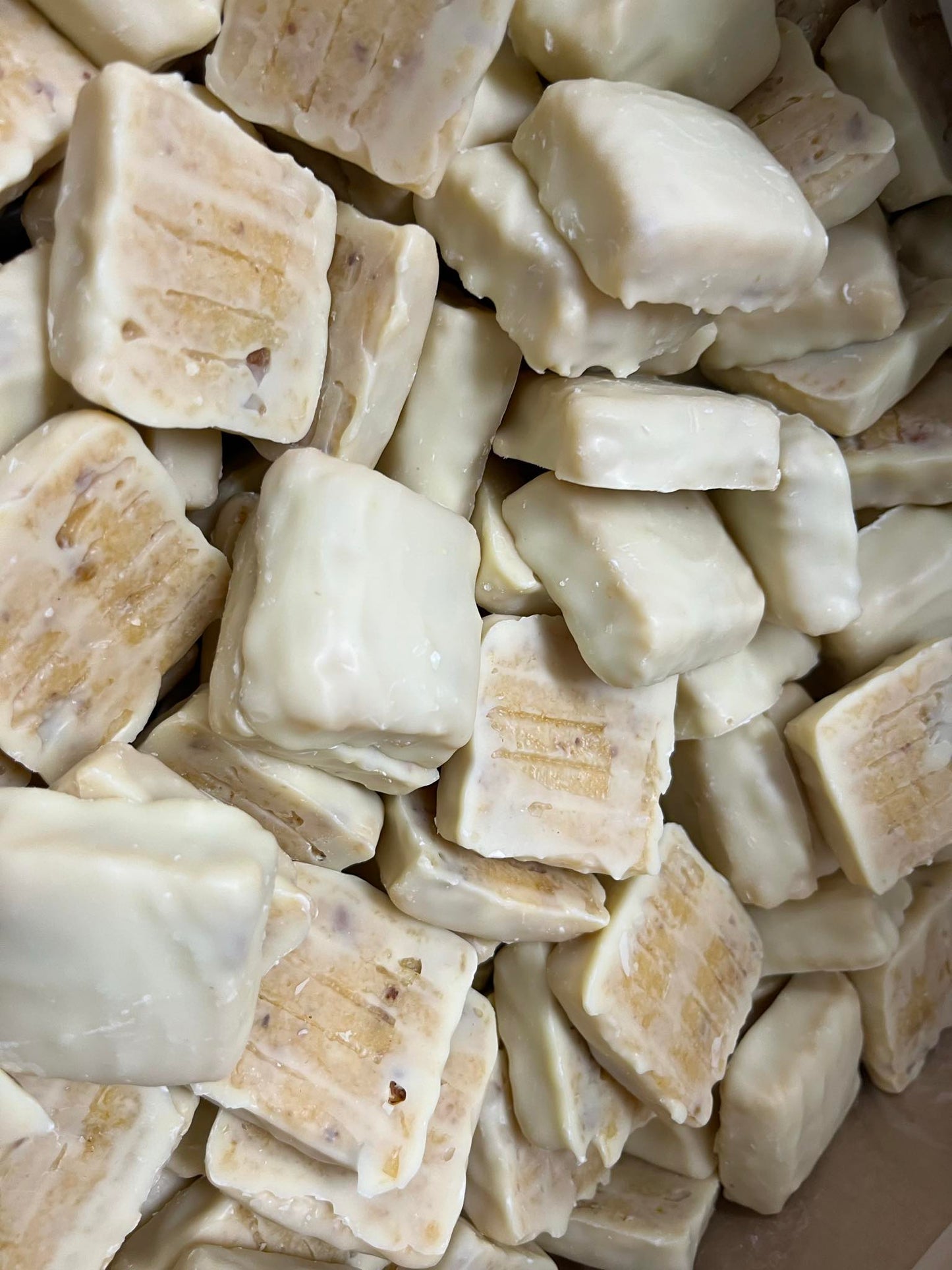 YOGHURT APRICOT, ALMOND & HONEY BARS