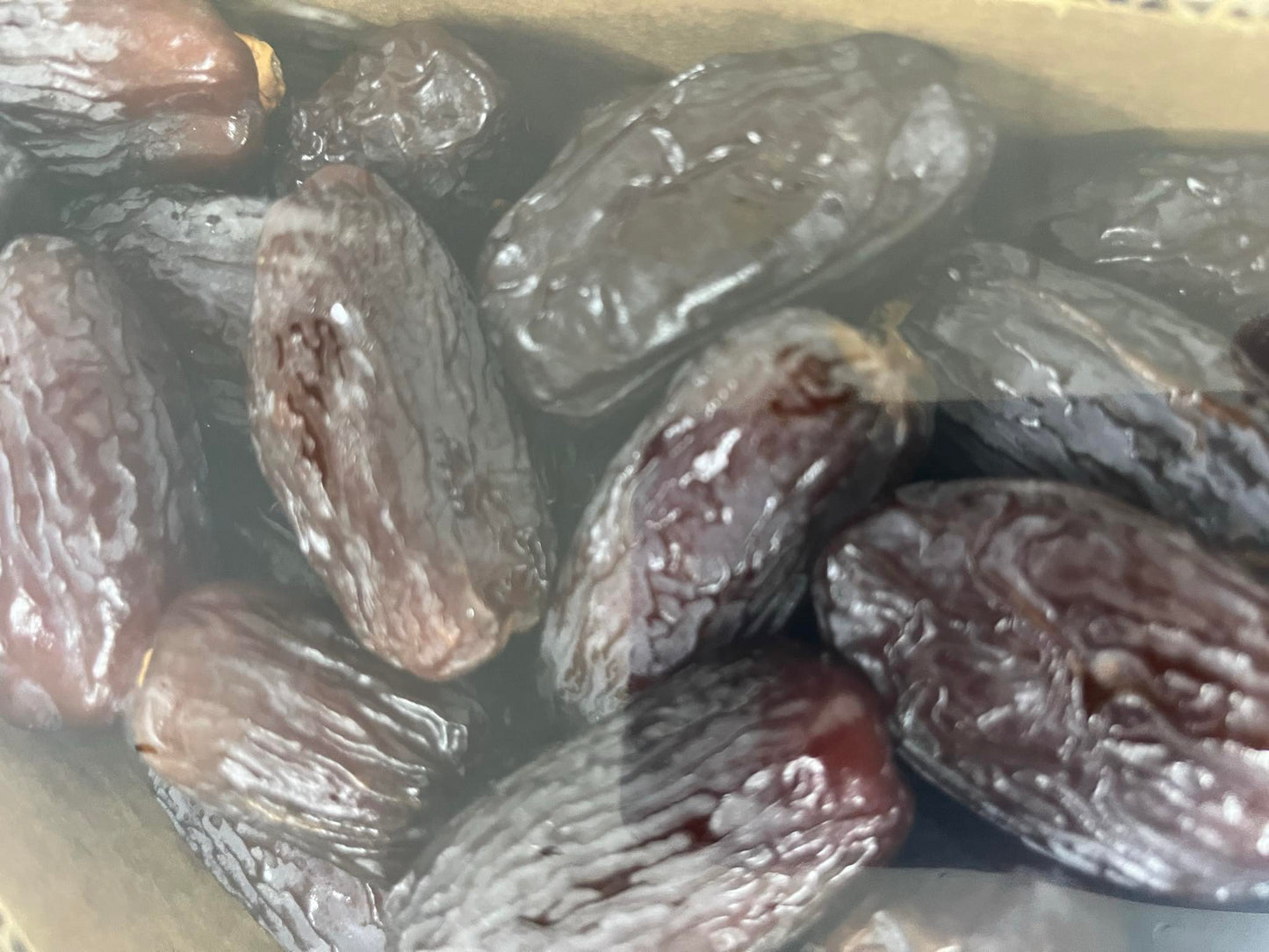 MEDJOOL DATES