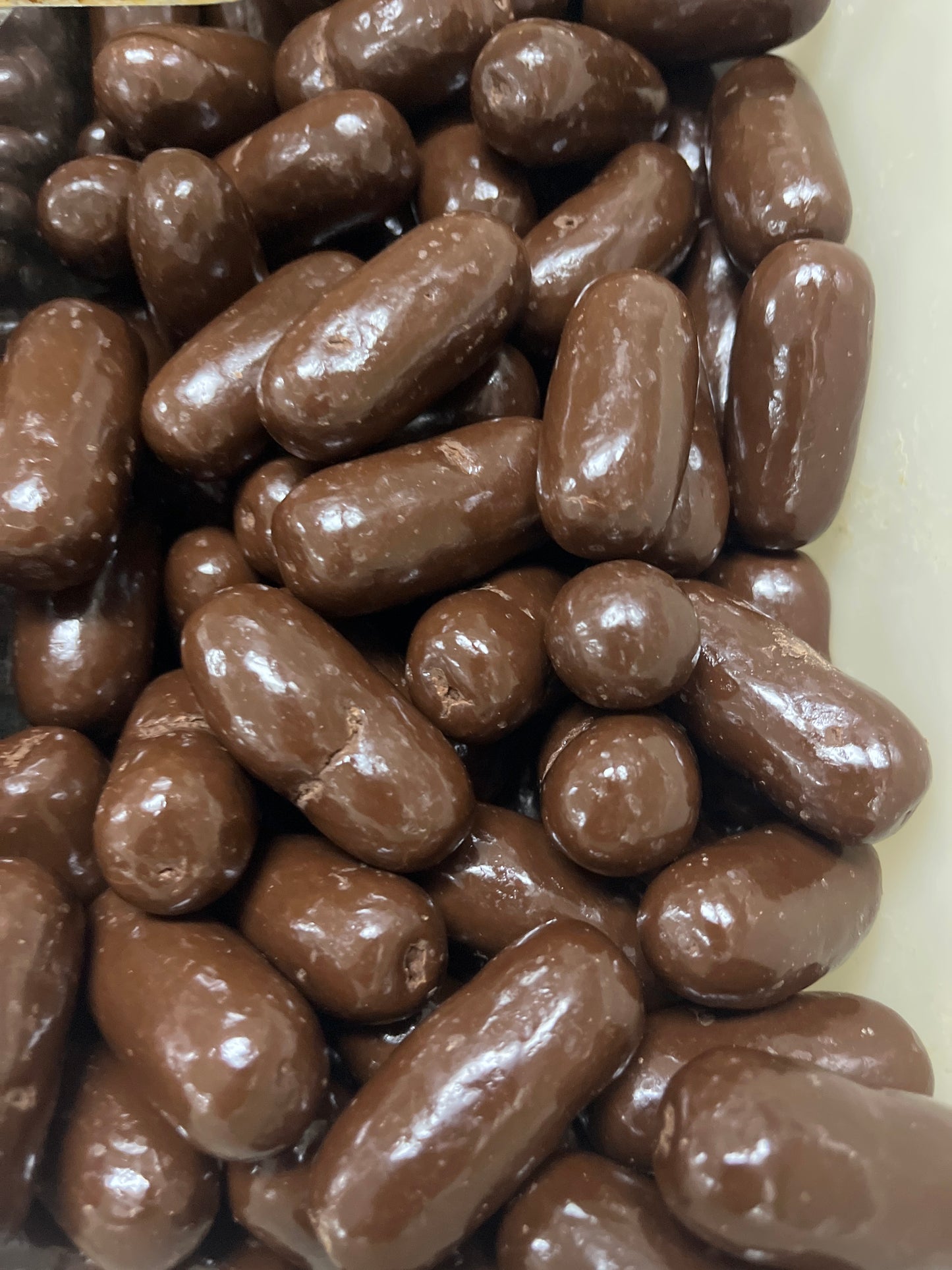 JUMBO LICORICE DARK CHOC COATED