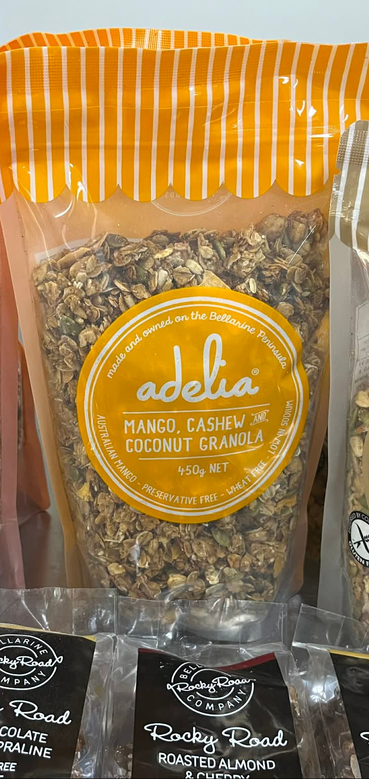ADELIA MANGO, CASHEW & COCONUT GRANOLA