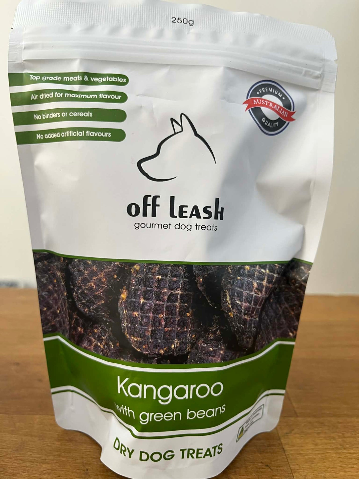 KANGAROO WITH GREEN BEANS