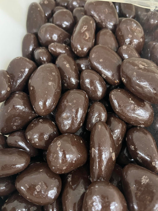MANGO FREEZE DRIED VEGAN CHOC COATED