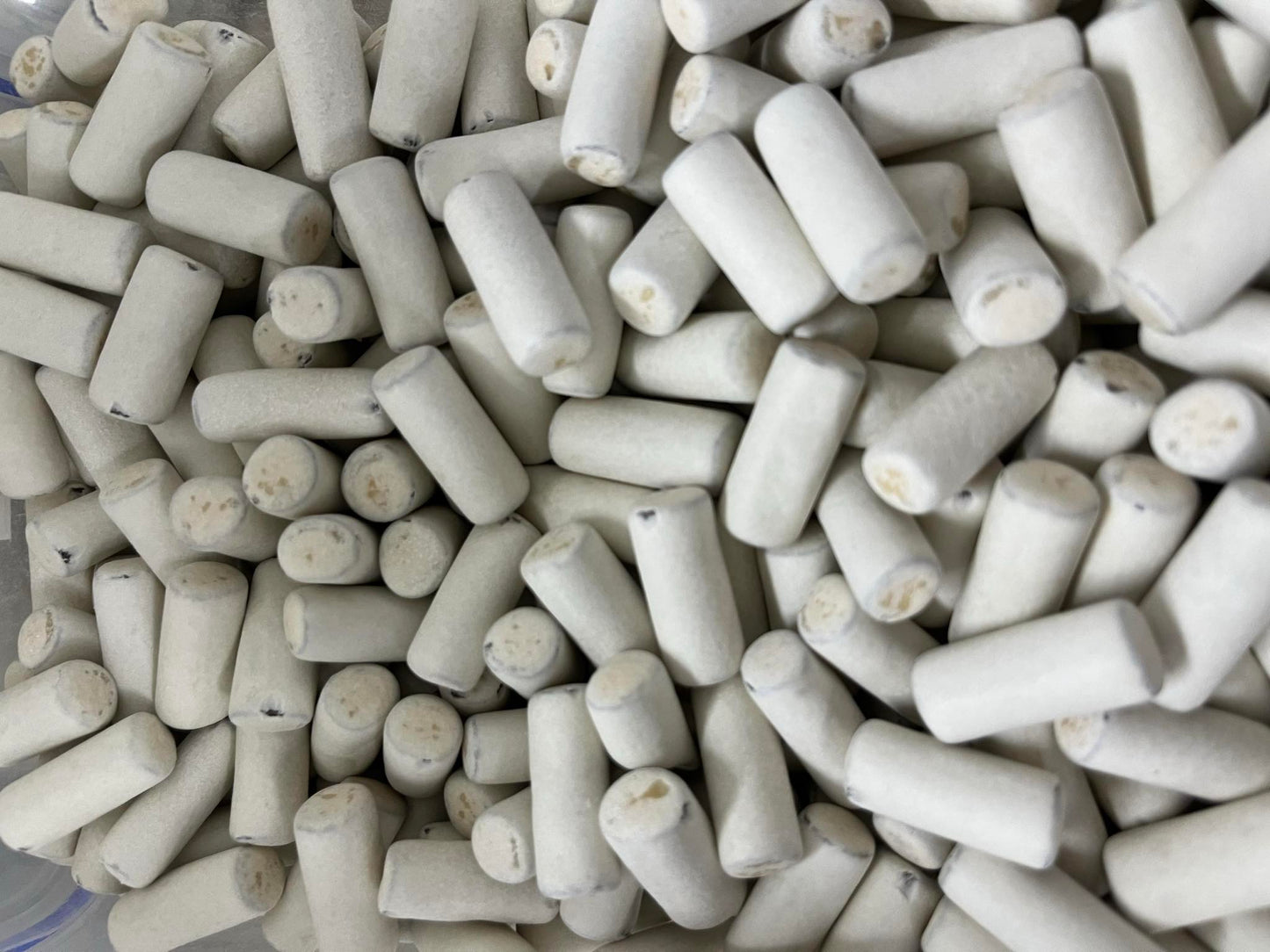 DUTCH LICORICE - CHALK