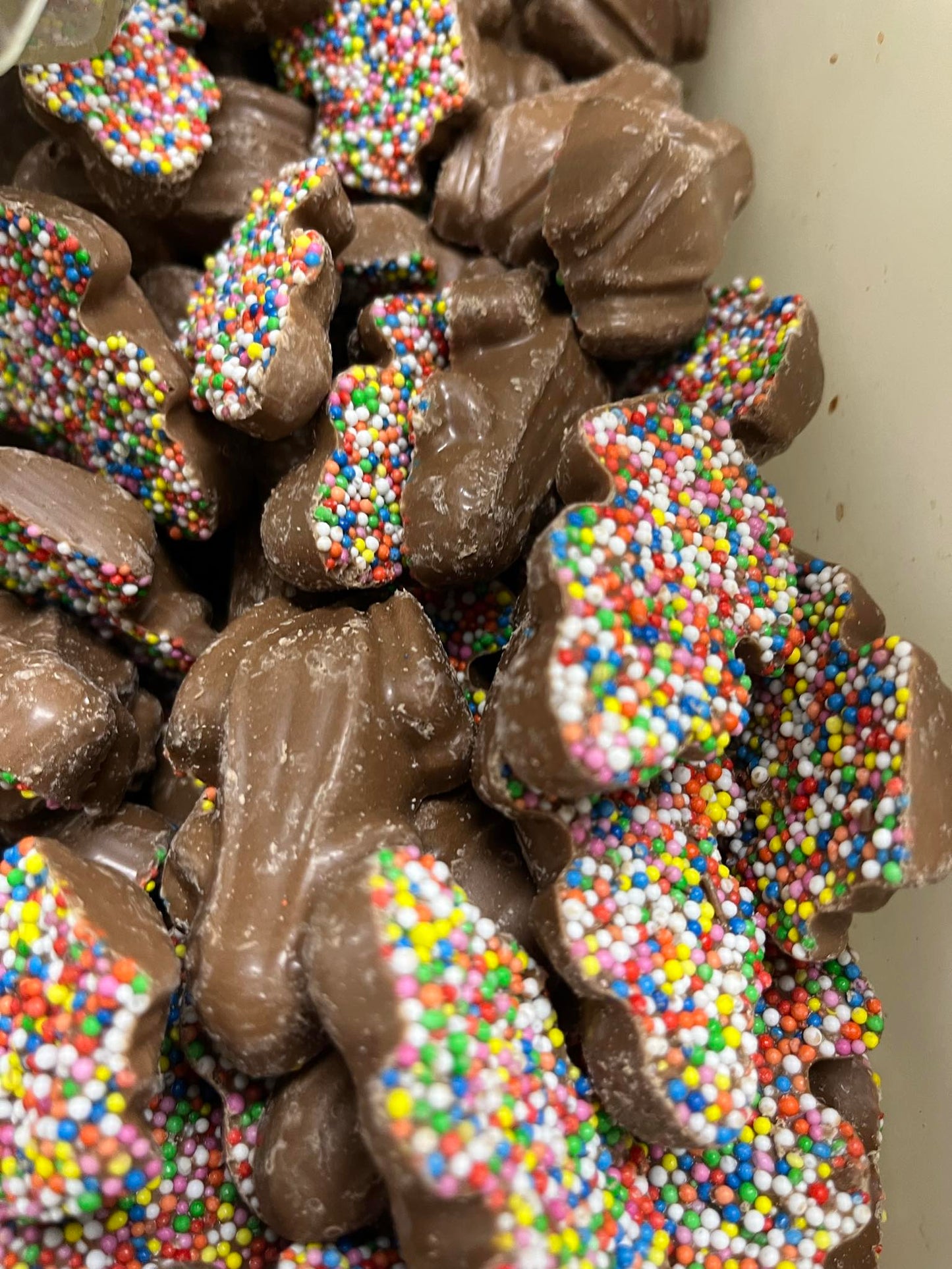 SPECKLED FROGS  - MILK CHOC